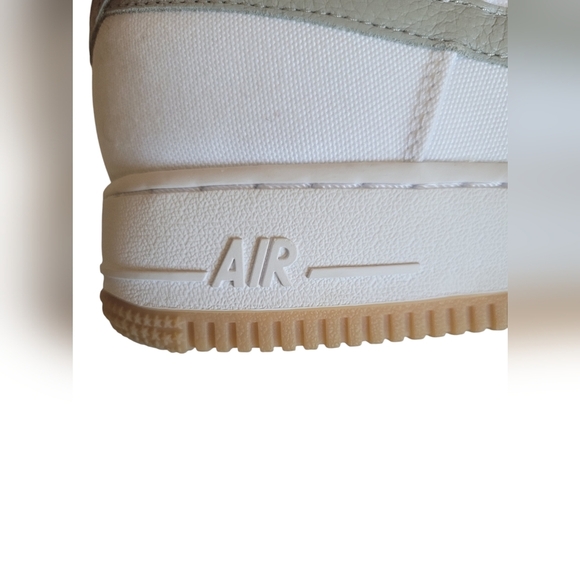 Nike Air Force 1 Light Bone White Canvas Sneaker, Size 9 DZ3637-900 - Picture 15 of 16